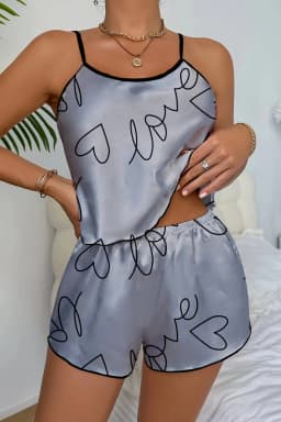 Love Baskılı Gri Saten Şortlu Gecelik Takım - Görsel 1