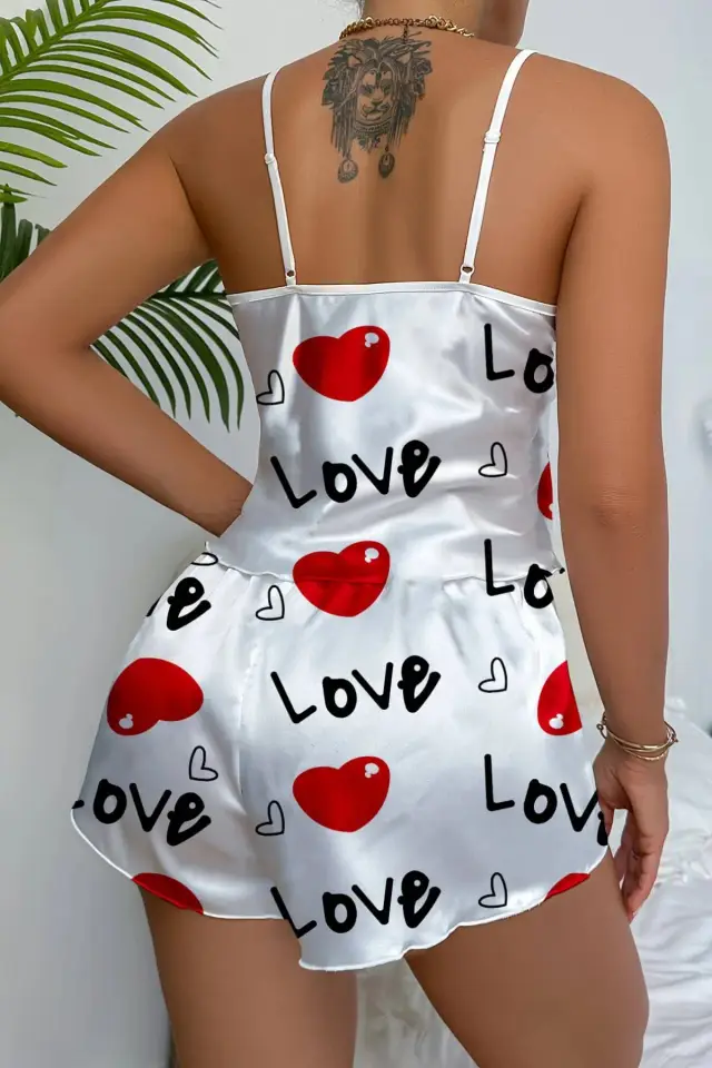 Love Desenli Beyaz Saten Şortlu Gecelik Takım — görsel 4