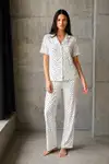 V Yaka Düğmeli Casual Kar Beyaz Pijama Takımı - Görsel 1