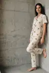 V Yaka Düğmeli Casual Kar Beyaz Pijama Takımı - Görsel 7