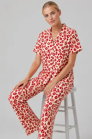 Kırmızı Leopar Desenli Bürümcük Kumaş Pijama Takımı 4644-Beyaz - 3