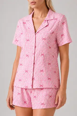 Ekose Fiyonk Desenli Şortlu Pijama Takımı Kadın Kısa Kollu Düğmeli Yazlık rahat Pembe Pijama Takımı 4634 - 4