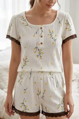 Dantel Detaylı Çiçek Baskılı Şortlu Pijama Takımı 4584 Beyaz - 1