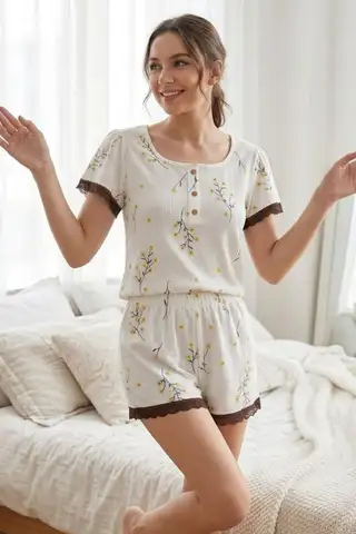 Dantel Detaylı Çiçek Baskılı Şortlu Pijama Takımı 4584 Beyaz - 3