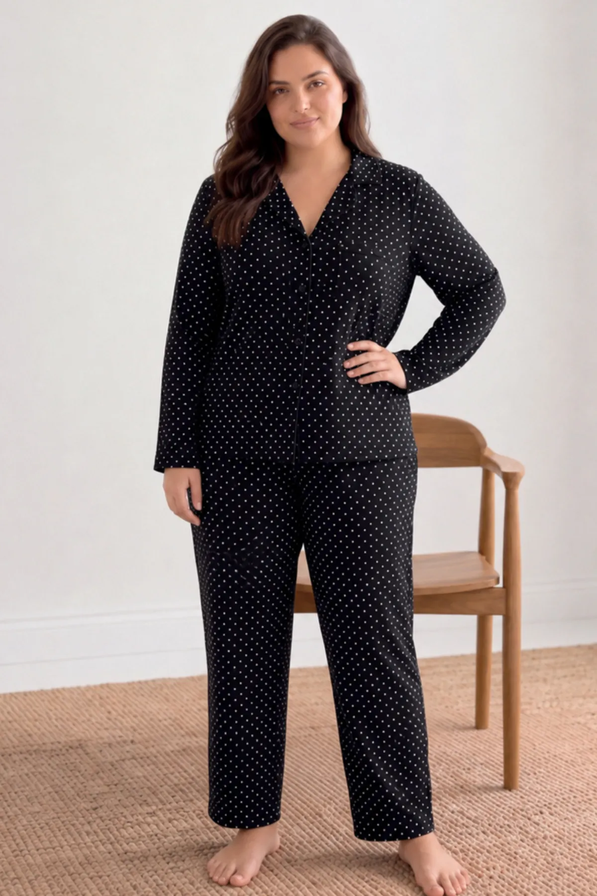 Kadın Puantiyeli Düğmeli Siyah Pijama Takımı 852