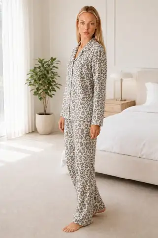 Kadın Ev Giyimi Rahat Yeşil Pijama Takımı 4660 - 11