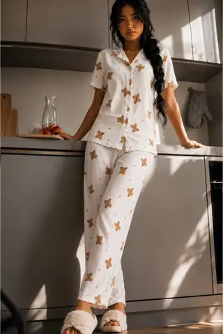 Kadın Zarif Yaka Dokulu Ferah Kırık Beyaz Pijama Takımı - 1